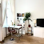 Brandnew - Executive 1 דירה *