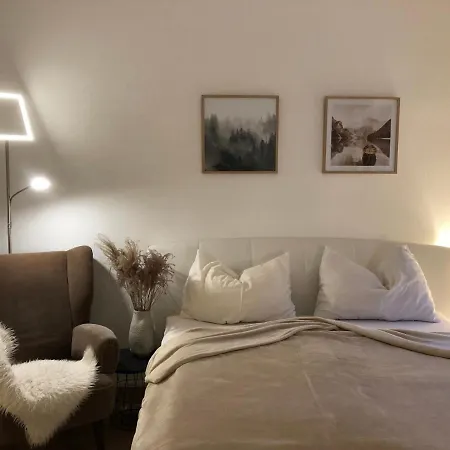 Brandnew - Executive 1