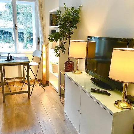 Brandnew - Executive 1