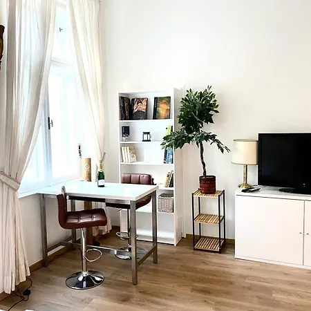 Brandnew - Executive 1 Apartmán *