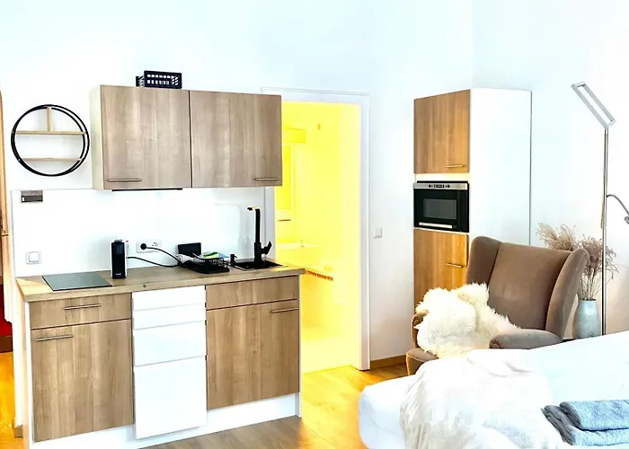 Brandnew - Executive 1 Apartment
