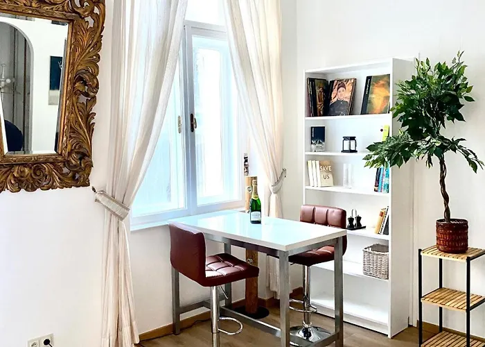Brandnew - Executive 1 Apartment